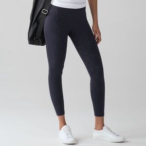 Lululemon Free to Flow 7/8 Length Leggings Size 6 Midnight Navy Yoga Run